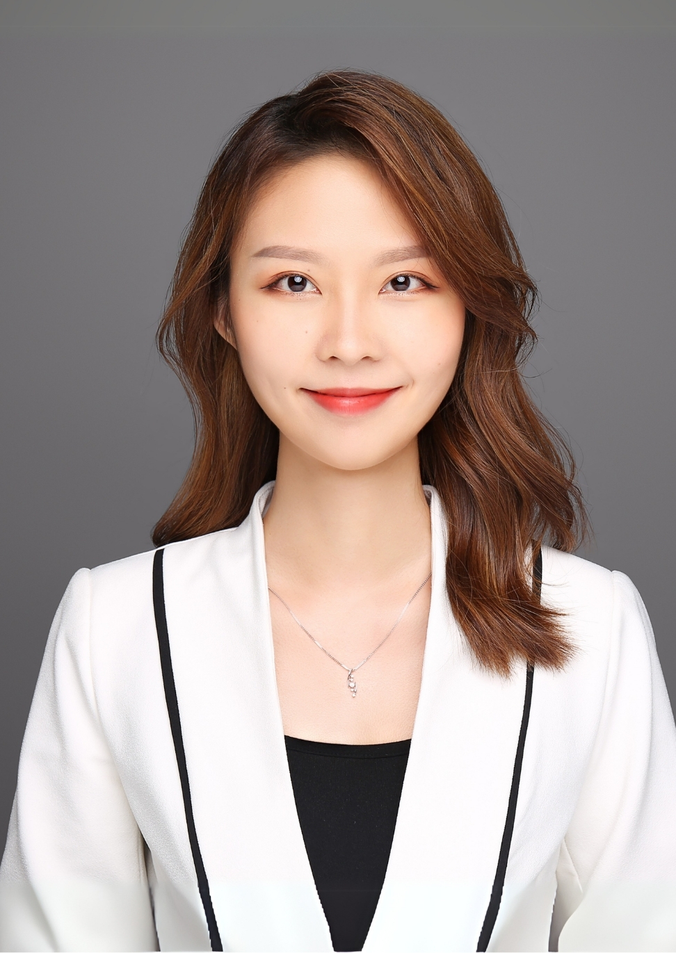 Hailey Lau
