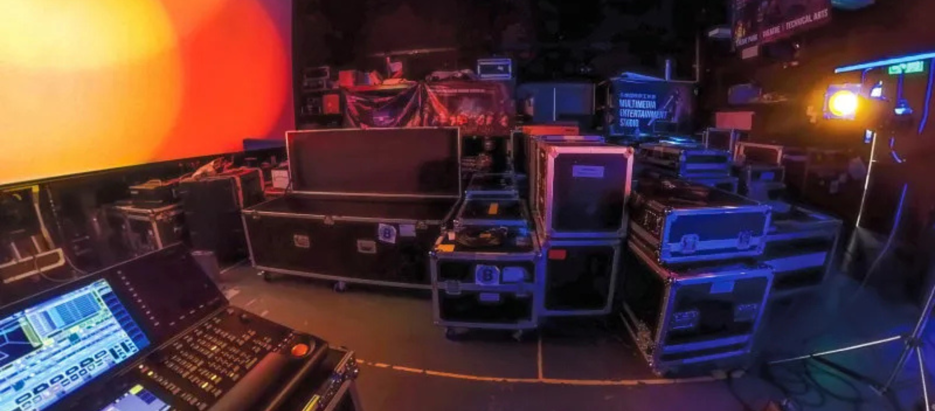 Multimedia Entertainment Studio